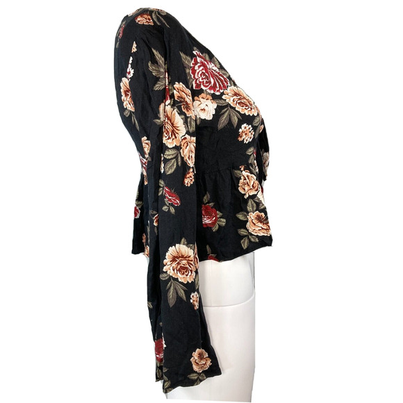 One‎ Clothing Shirt Womens Sz XS Black Floral Sweetheart Tie Crop Boho Cottage - Picture 3 of 9